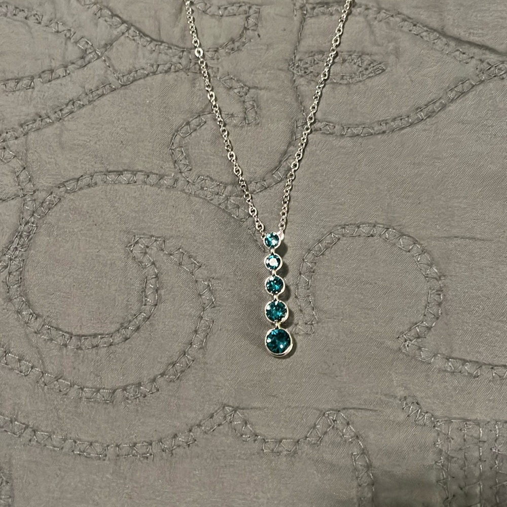 Simulated Aquamarine 15-18 inch Silver Tone Jeweled Necklace